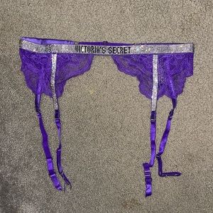 Victoria’s Secret Garter Belt